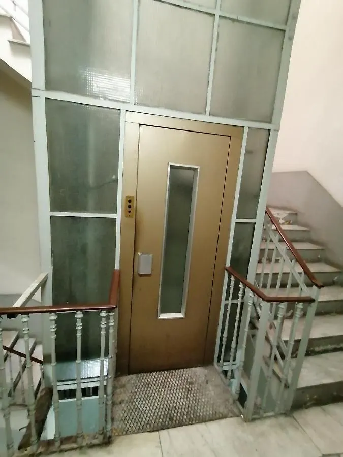Хостел Atlantic Ostello B&B Неаполь